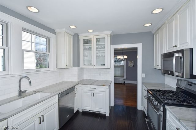 3382 Kenmore Road, Shaker Heights, OH 44122