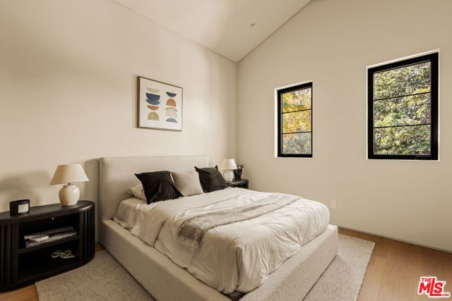 4724 Halbrent Avenue, Sherman Oaks, CA 91403