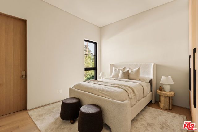 4724 Halbrent Avenue, Sherman Oaks, CA 91403