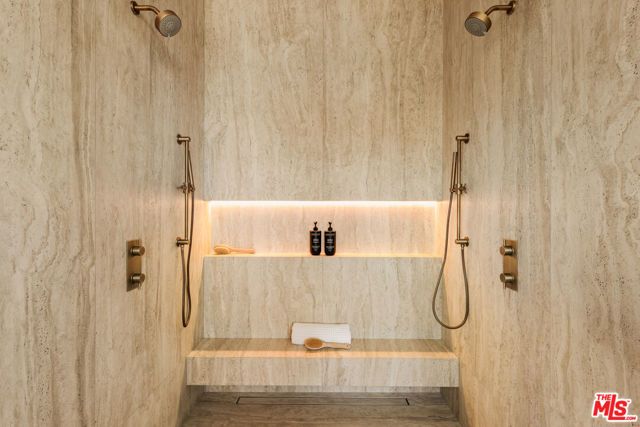 4724 Halbrent Avenue, Sherman Oaks, CA 91403