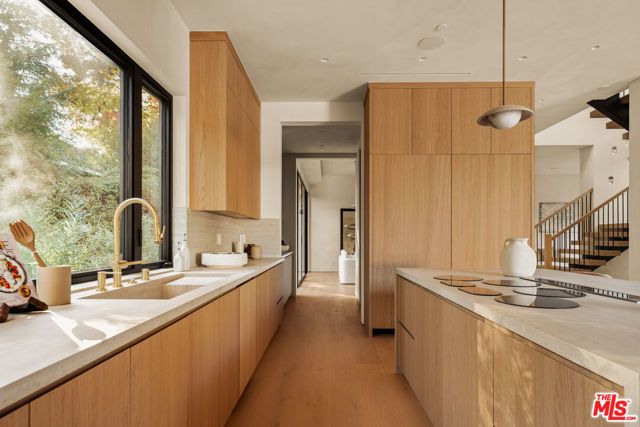 4724 Halbrent Avenue, Sherman Oaks, CA 91403