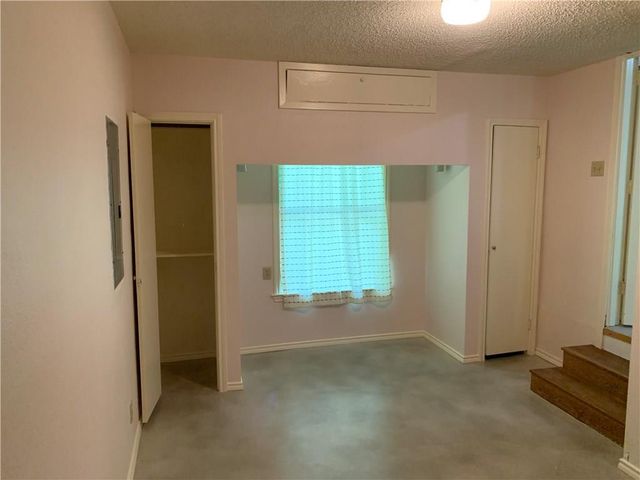 4428 Gillis ST, Austin, TX 78745