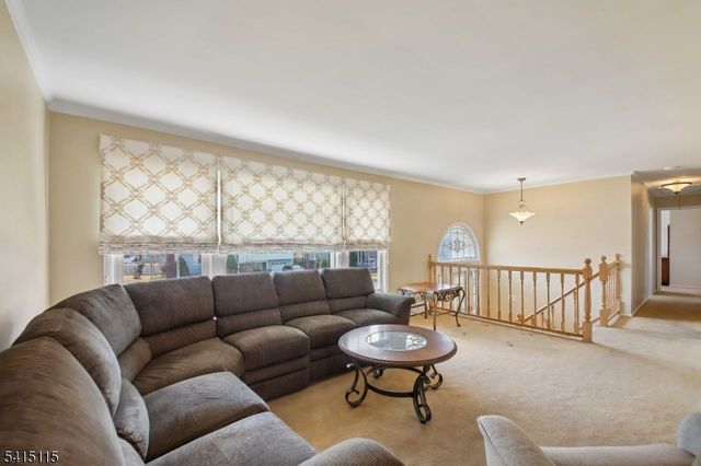 12 Ann St, Verona Twp., NJ 07044