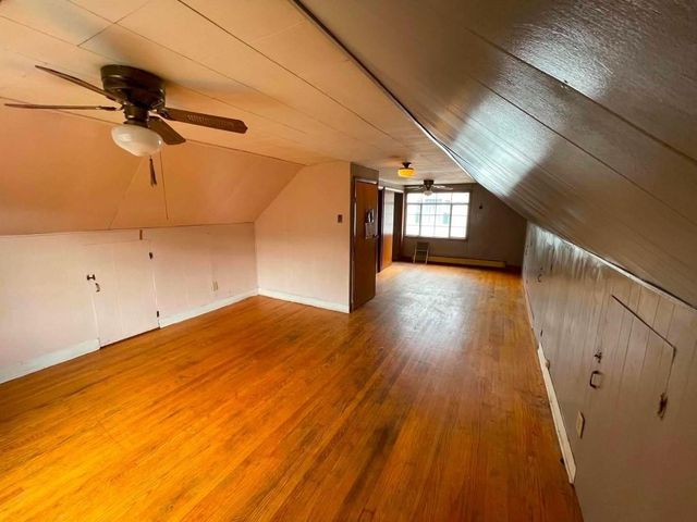 2006 Enslow Blvd, Hunginton, WV 25701