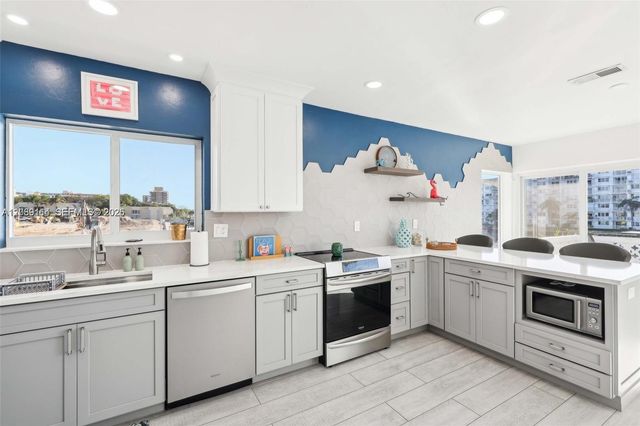 1187 Hillsboro Mile 4W, Hillsboro Beach, FL 33062