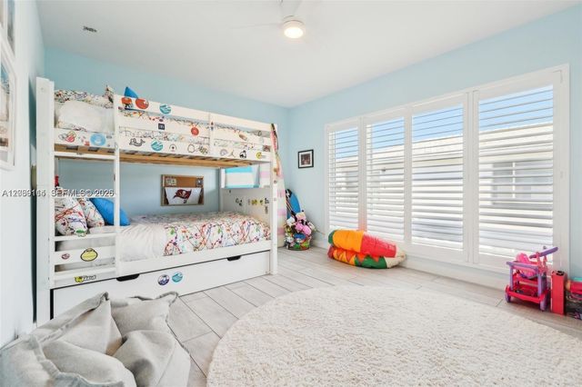 1187 Hillsboro Mile 4W, Hillsboro Beach, FL 33062