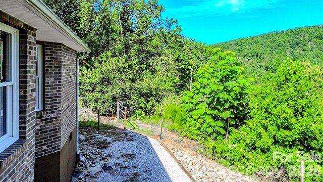 485 Mountain Lookout Drive, Bostic, NC 28018