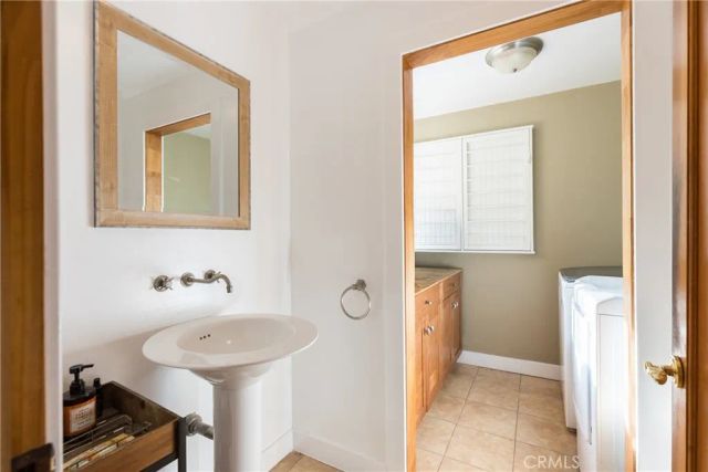 2305 Sugarloaf Drive, Agoura Hills, CA 91301