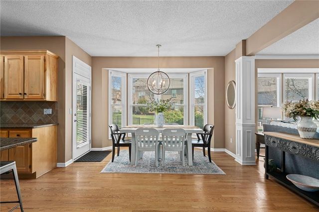 14011 Rosehill Lane, Overland Park, KS 66221