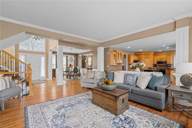 14011 Rosehill Lane, Overland Park, KS 66221