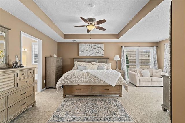 14011 Rosehill Lane, Overland Park, KS 66221