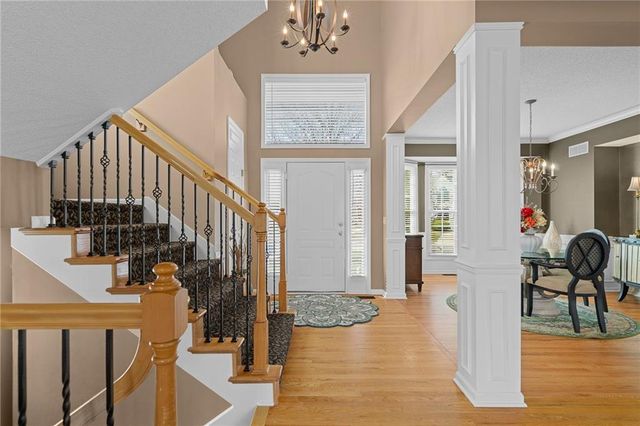 14011 Rosehill Lane, Overland Park, KS 66221