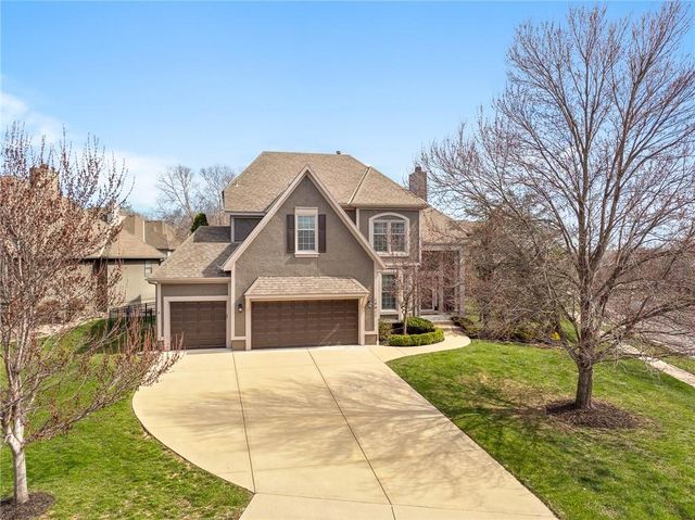 14011 Rosehill Lane, Overland Park, KS 66221