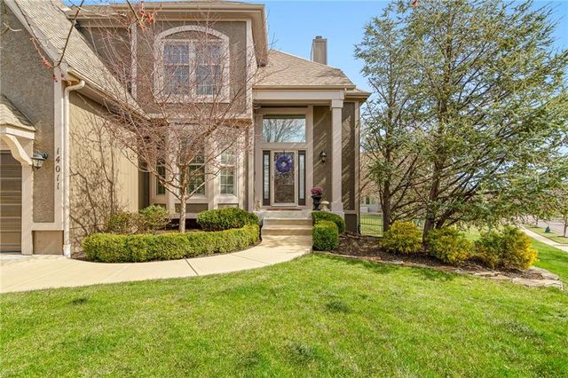 14011 Rosehill Lane, Overland Park, KS 66221