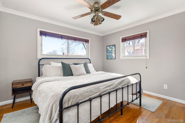 24263 Marine Avenue, Eastpointe, MI 48021