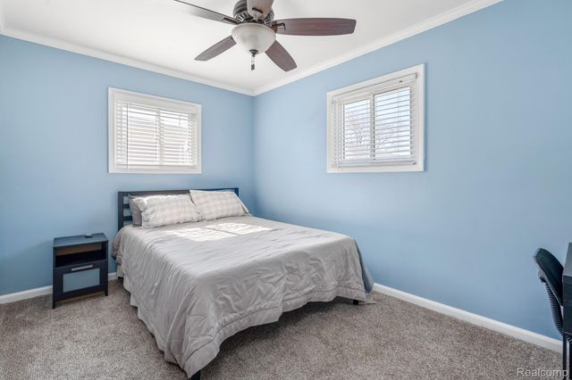 24263 Marine Avenue, Eastpointe, MI 48021