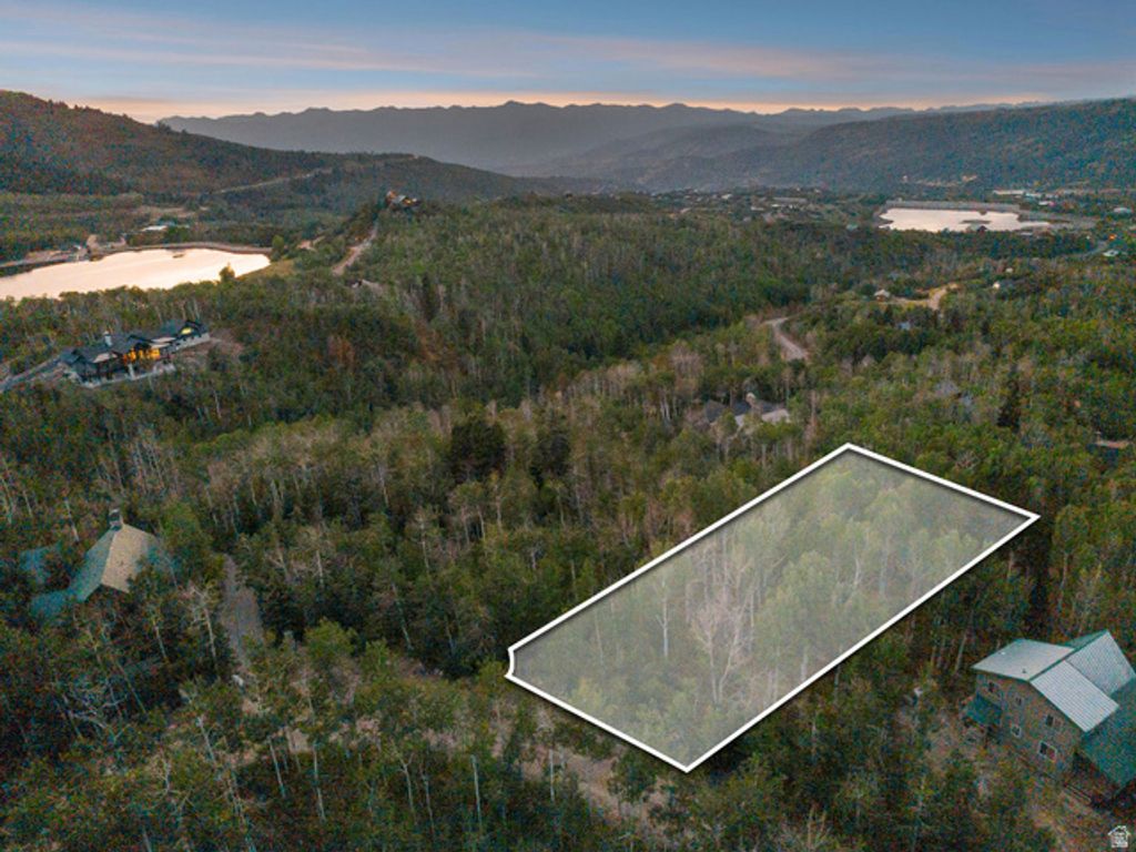 Image 2 of property listing at 10749 E GREEN BRIAR RD # 550, Heber City, UT 84032