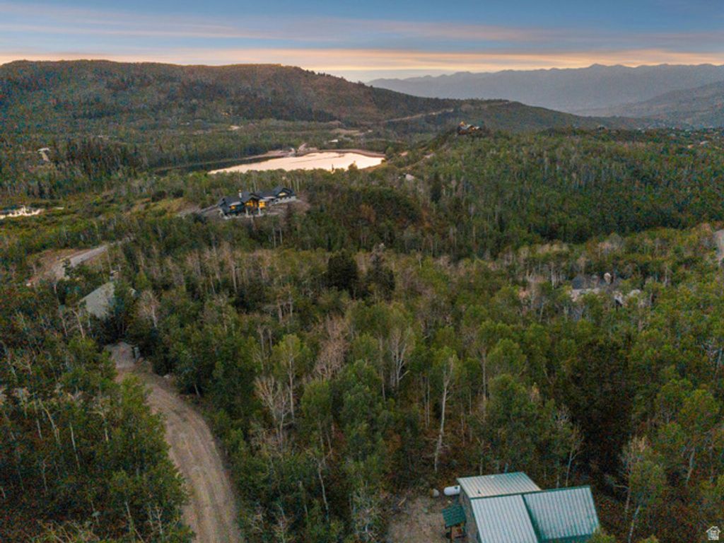 Image 16 of property listing at 10749 E GREEN BRIAR RD # 550, Heber City, UT 84032