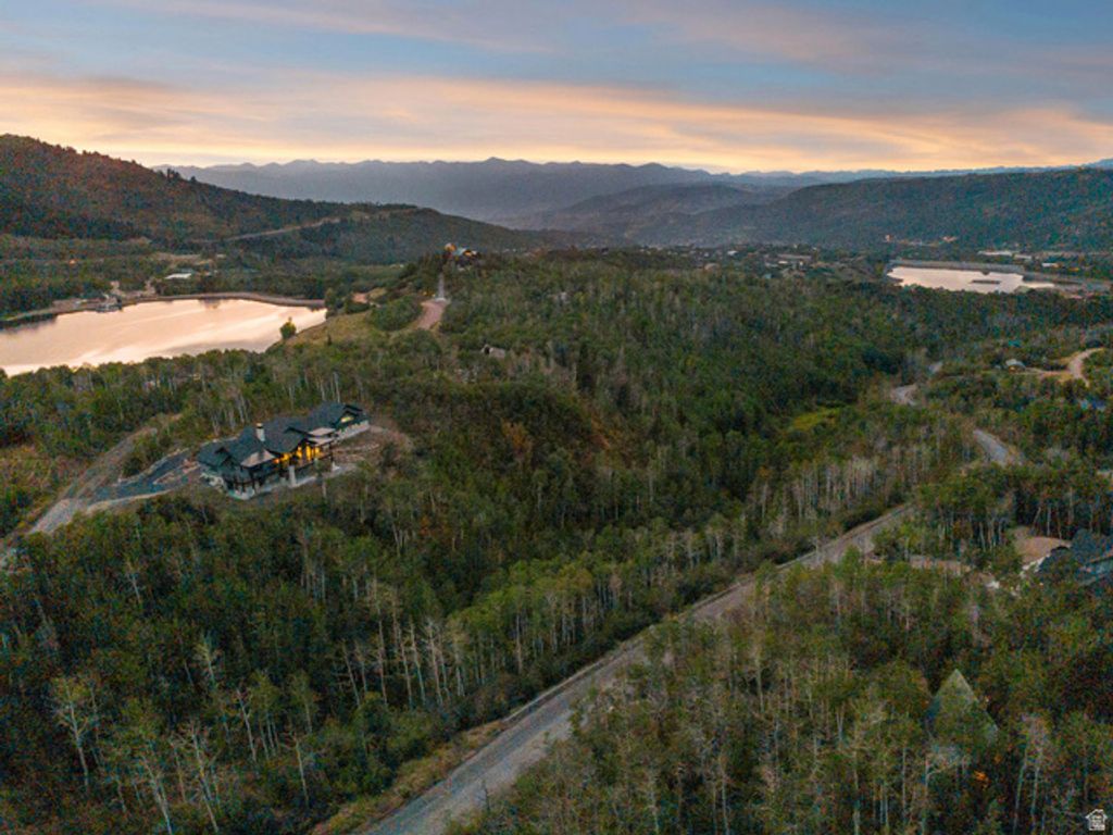 Image 20 of property listing at 10749 E GREEN BRIAR RD # 550, Heber City, UT 84032