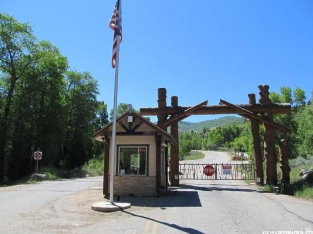 Image 21 of property listing at 10749 E GREEN BRIAR RD # 550, Heber City, UT 84032