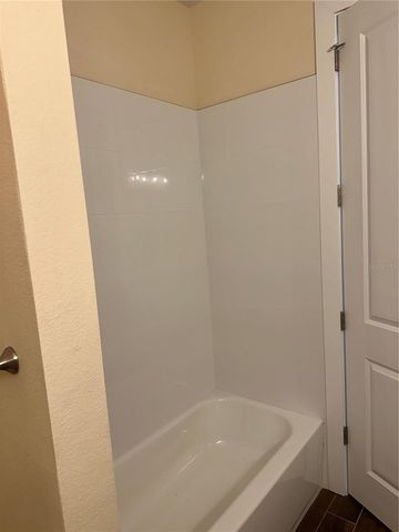 4011 AMBER ROAD, Valrico, FL 33594