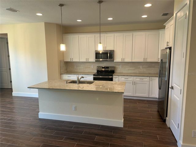 4011 AMBER ROAD, Valrico, FL 33594