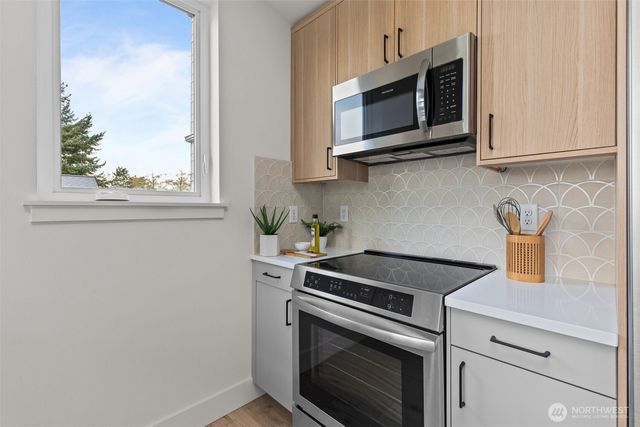 8407 42nd Avenue SW, Seattle, WA 98136