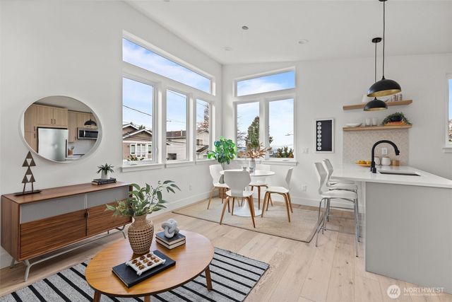 8407 42nd Avenue SW, Seattle, WA 98136