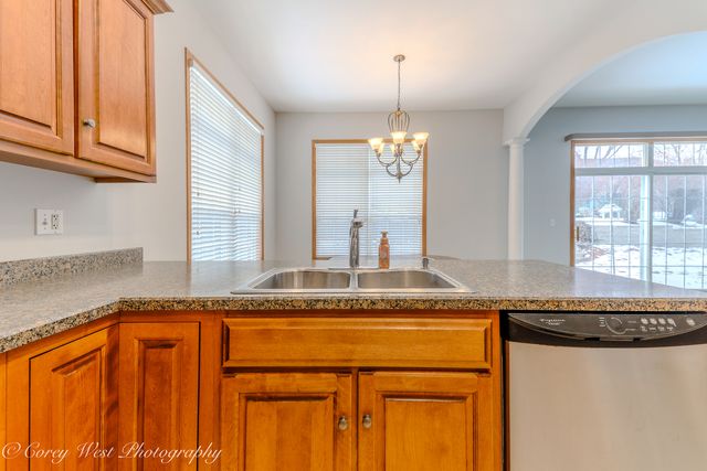 620 Ridge Drive, Elburn, IL 60119