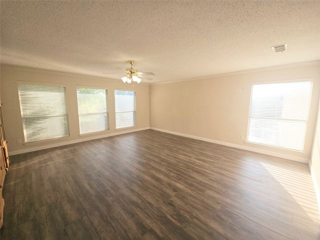 4605 Buffalo Bend Place, Fort Worth, TX 76137