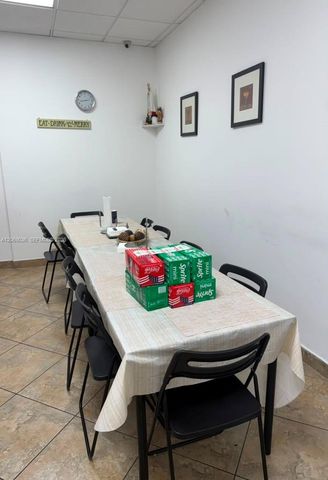 9649 NW 33rd Street, Doral, FL 33172