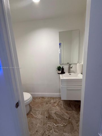 9649 NW 33rd Street, Doral, FL 33172