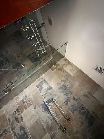 9649 NW 33rd Street, Doral, FL 33172