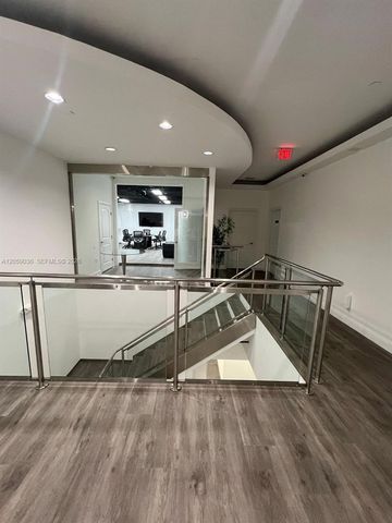 9649 NW 33rd Street, Doral, FL 33172