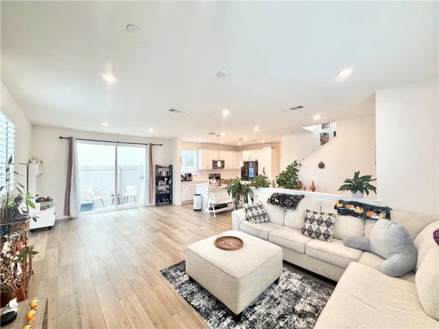 970 Helena Ridge, Lake Elsinore, CA 92530