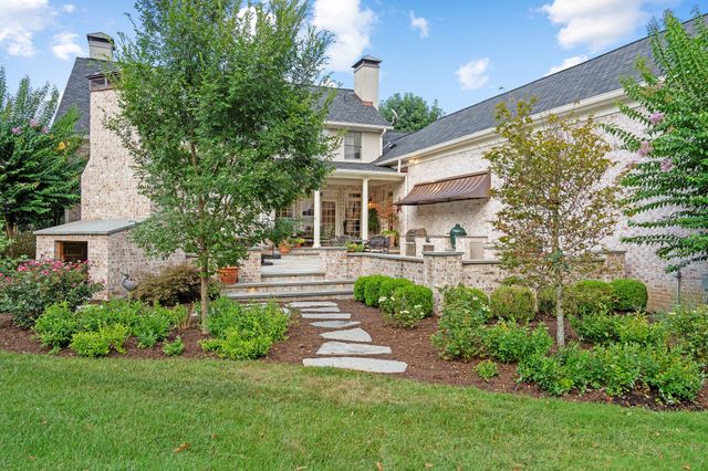 3615 Bear Creek Ln, Thompsons Station, TN 37179