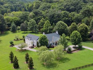 3615 Bear Creek Ln, Thompsons Station, TN 37179