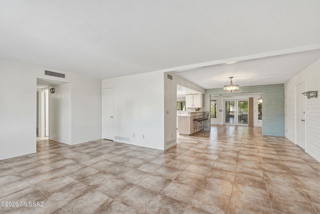 250 E Paseo Chuparosas, Green Valley, AZ 85614