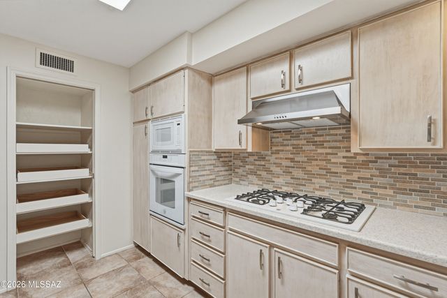 250 E Paseo Chuparosas, Green Valley, AZ 85614