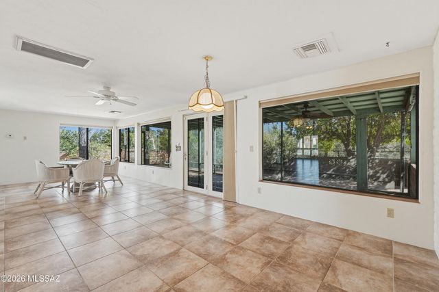 250 E Paseo Chuparosas, Green Valley, AZ 85614