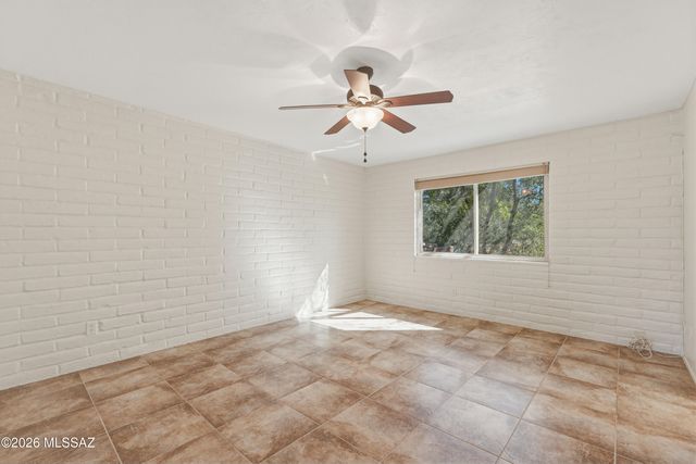 250 E Paseo Chuparosas, Green Valley, AZ 85614