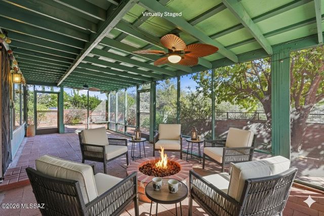 250 E Paseo Chuparosas, Green Valley, AZ 85614