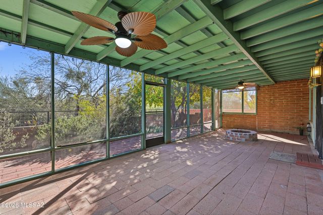 250 E Paseo Chuparosas, Green Valley, AZ 85614