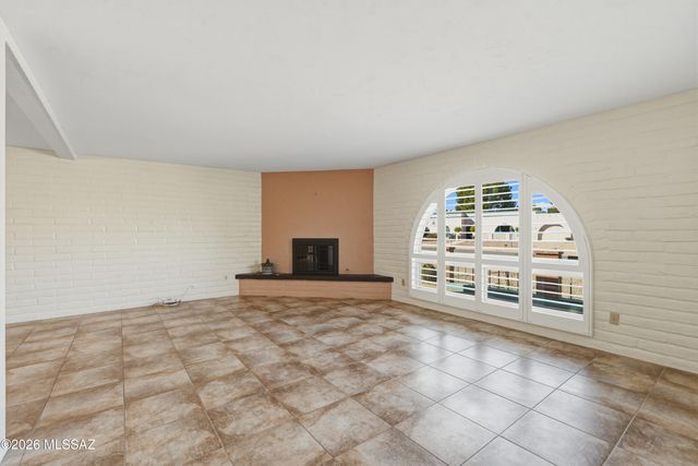 250 E Paseo Chuparosas, Green Valley, AZ 85614