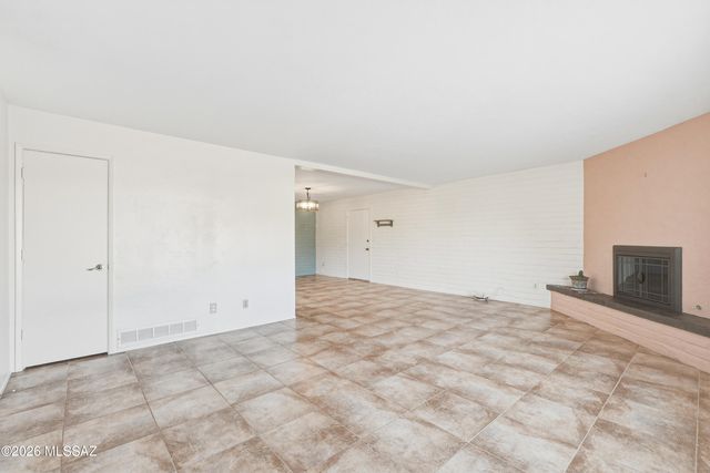 250 E Paseo Chuparosas, Green Valley, AZ 85614