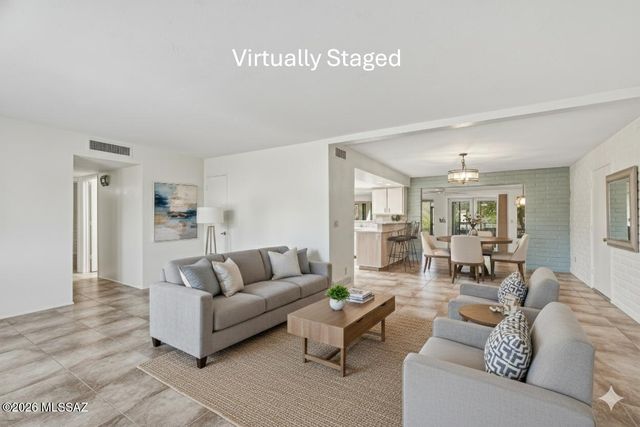 250 E Paseo Chuparosas, Green Valley, AZ 85614