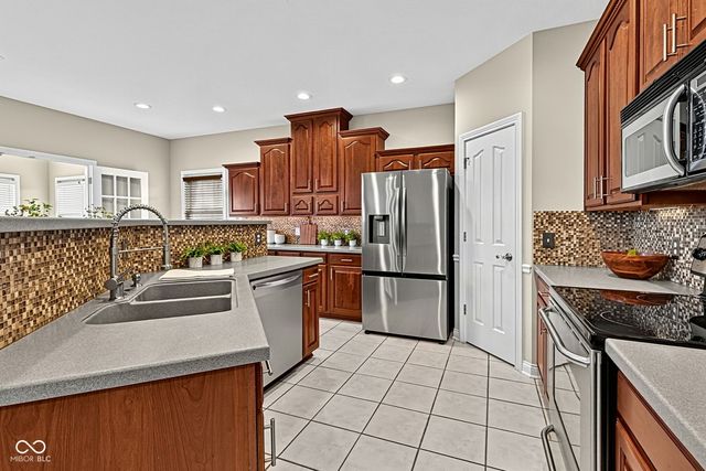 4674 E County Road 1000 N, Pittsboro, IN 46167