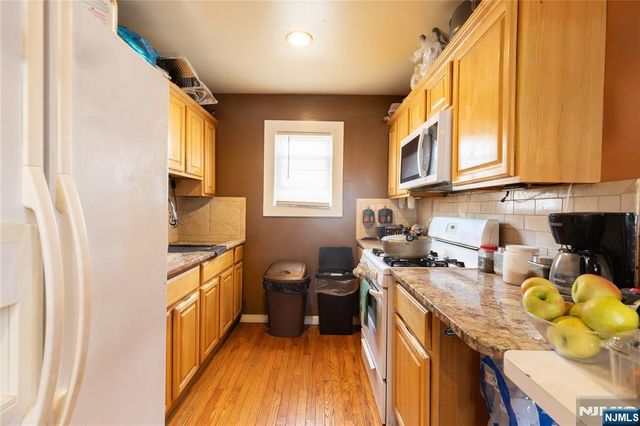 350 New Street, Newark, NJ 07103