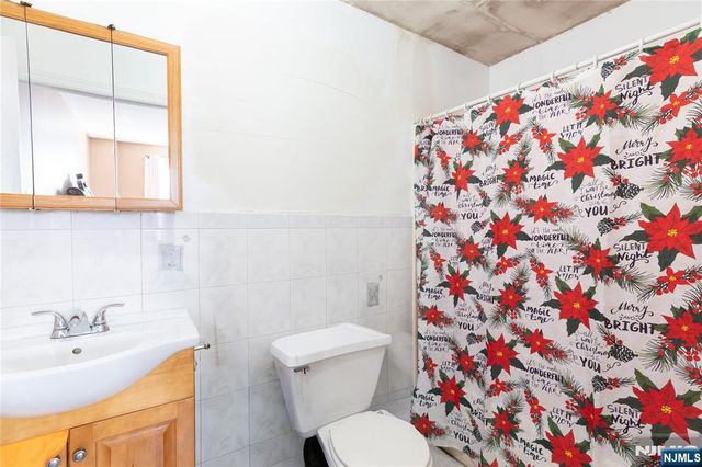 350 New Street, Newark, NJ 07103