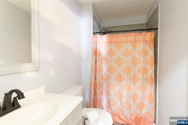 350 New Street, Newark, NJ 07103